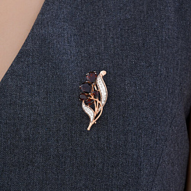 Брошь SOKOLOV - Серебро 925, Гранат, Фианит (арт. 92040129)