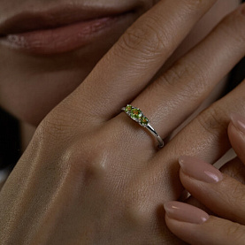 Кольцо SOKOLOV - Серебро 925, Хризолит (арт. 92014425)